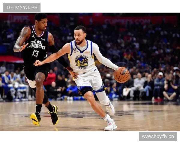 库里回应新规引发的投篮争议：鼓励球员勇敢尝试超远压哨投篮